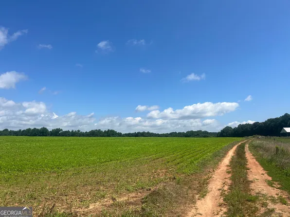 1118 Thirteen Forks Rd, Elberton, GA 30635