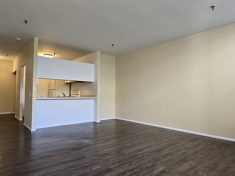 680 S Federal St #803 — Photo 2