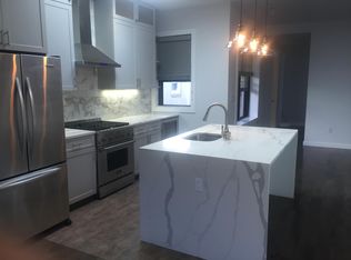 5941 Woodbine St, Ridgewood, NY 11385