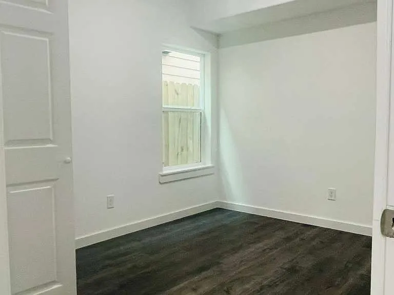 8412 De Priest St #A — Photo 5