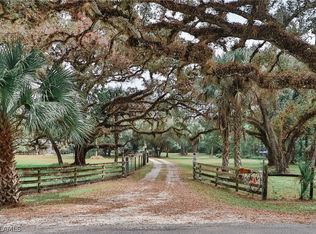 1341 Tom Coker Rd SW, Labelle, FL 33935