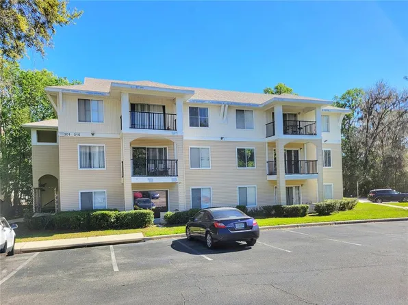 3921 SW 34th St APT 303, Gainesville, FL 32608
