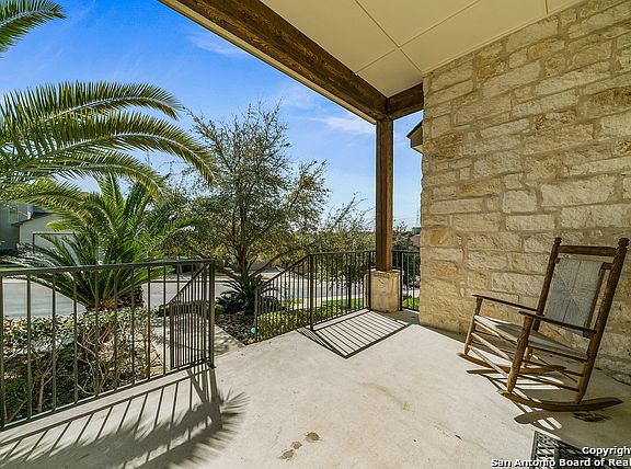 3rd image of 63 Volterra