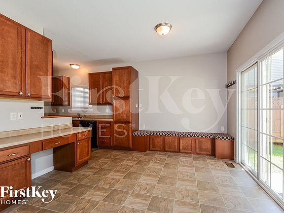 5th image of 813 Waler Dr