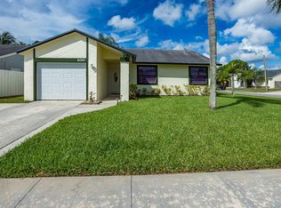 100 Briarwood Ct, Jupiter, FL 33458