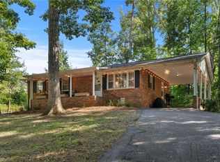207 Leland Dr, Winston Salem, NC 27106