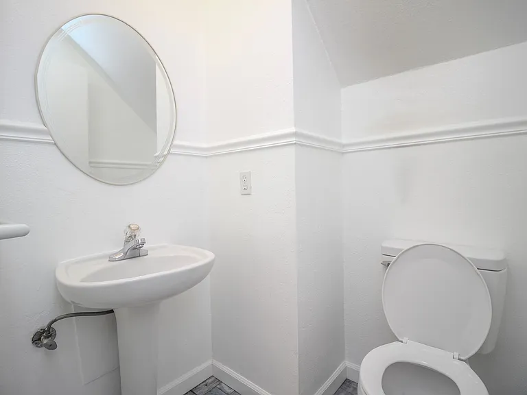 4526 Eagle Rock Blvd #4 — Photo 12