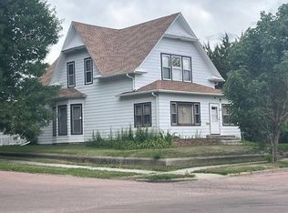 301 S Main St, Chamberlain, SD 57325