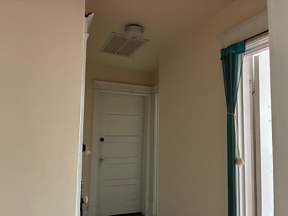 4th image of 5510 44th Ave