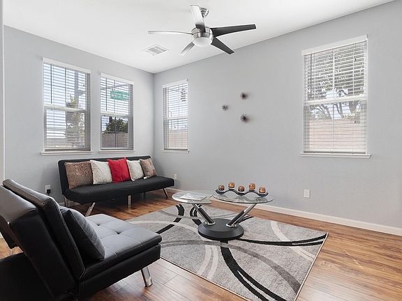2nd image of 2701 Gramercy Place