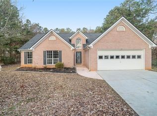 6123 Back Bay Cir, Flowery Branch, GA 30542
