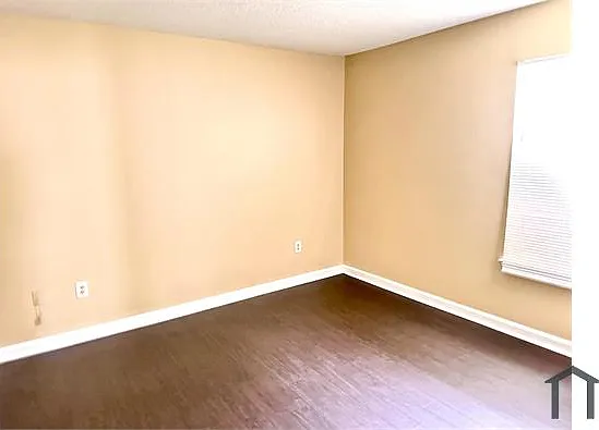 2509 Derbyshire Ave — Photo 11