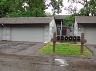 459 W Eagle Lake Dr, Maple Grove, MN 55369