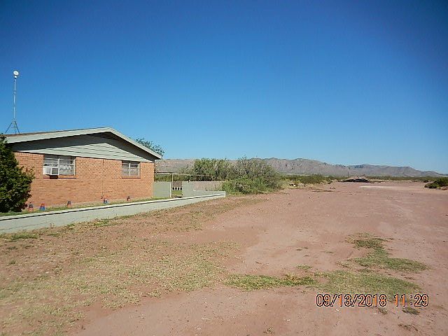2nd image of 300 W 11th St