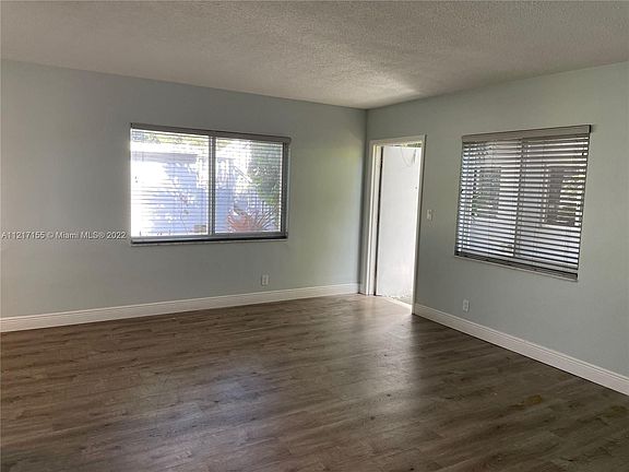 5th image of 2616 NE 14th Ave #4