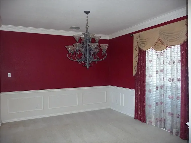 715 Wheaton Ct — Photo 7