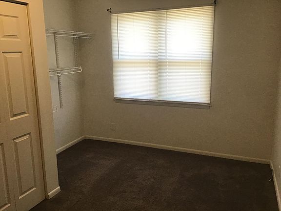 5th image of 817 Willis Ave