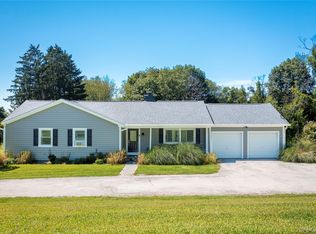 73 Hillside Rd, Poughquag, NY 12570