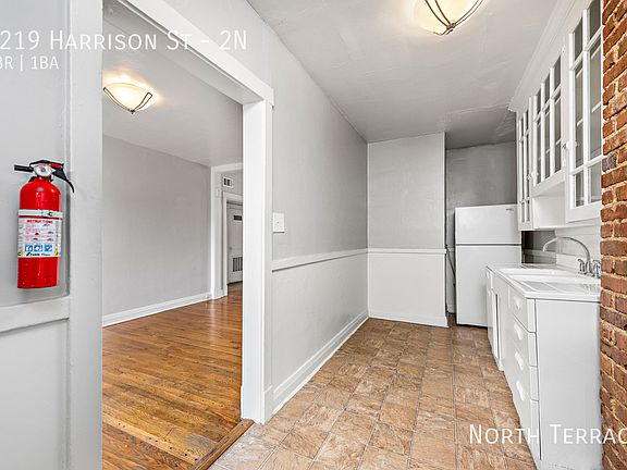 5th image of 4219 Harrison St APT 2N