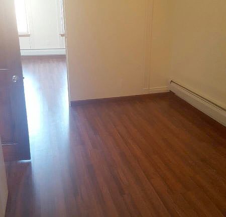 3rd image of 252 Irving Ave #22