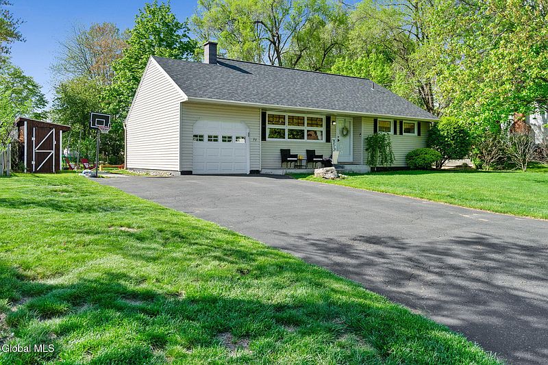 2nd image of 33 Terry Avenue