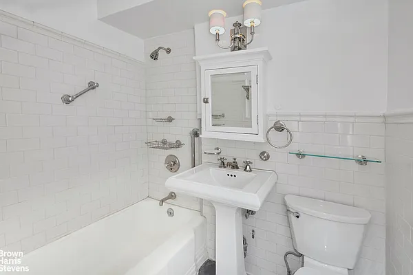 Rented by Brown Harris Stevens | media 16