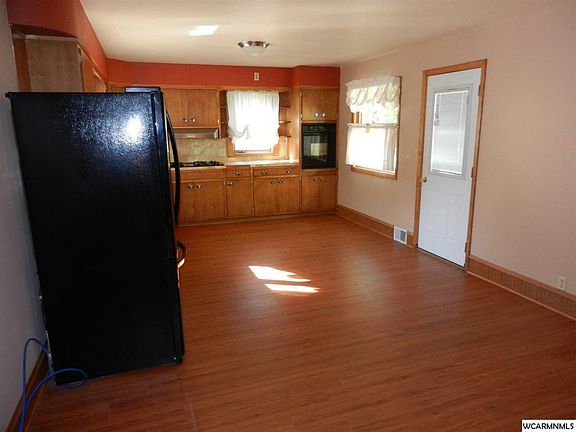 4th image of 2969 Oak Ave