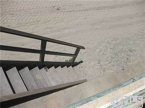 2nd image of 8494 El Paseo Grande
