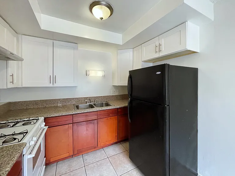 532 N New Ave #12 — Photo 9