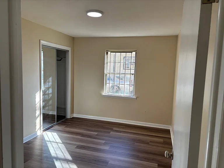 1504 S Buchanan St — Photo 4