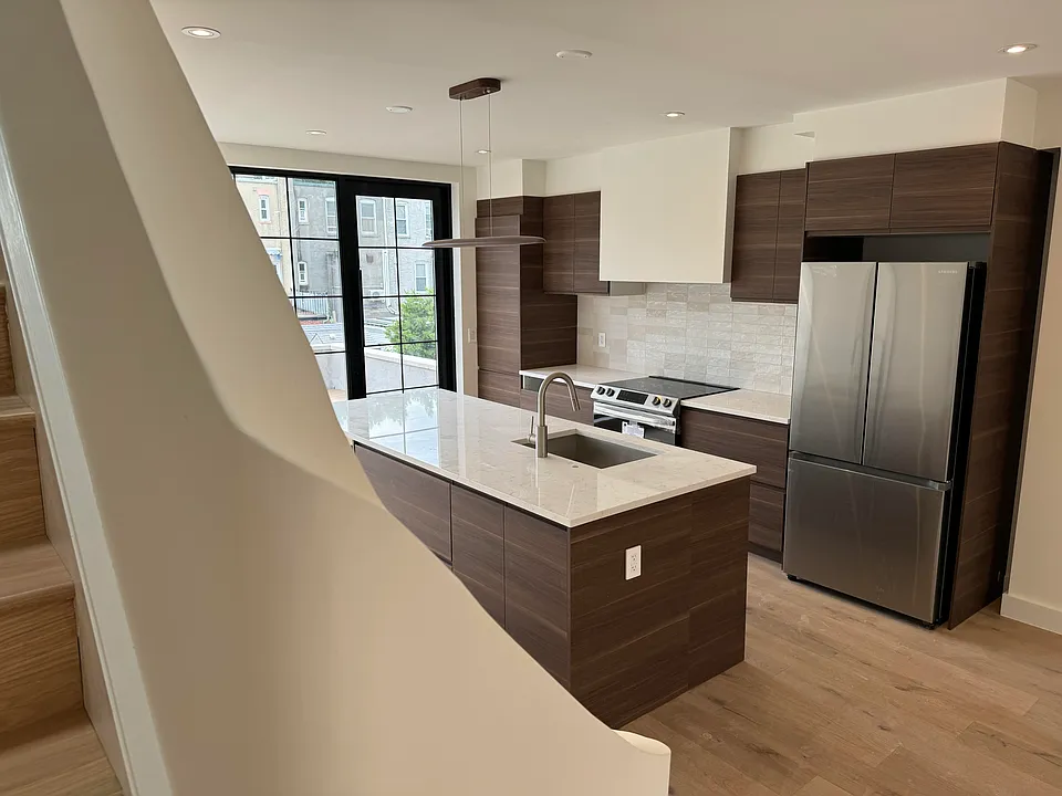 68-18 Clyde St #2