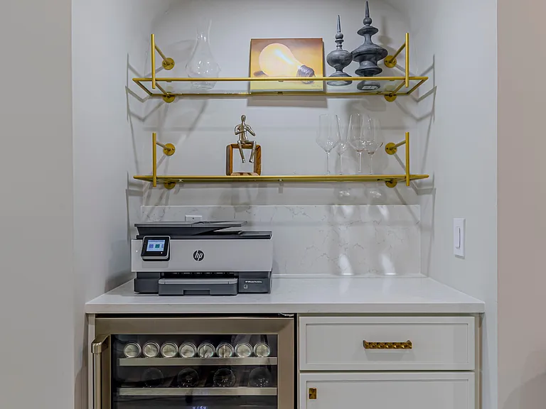 Built-in bar with undercounter refrigeration