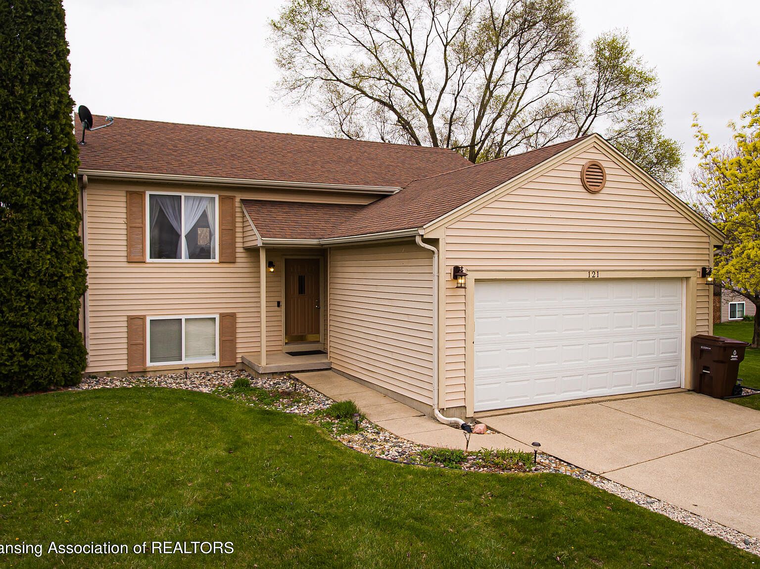 121 Country Lake Dr 48, Potterville, MI 48876 Zillow
