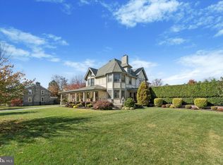 204 E Manoa Rd, Havertown, PA 19083