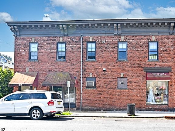 4th image of 53 Summit Ave #53