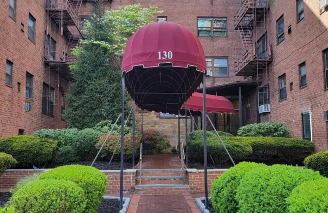 2 bed, $3,000 — Photo 1