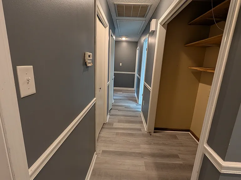 1605 Teresa Cir — Photo 16