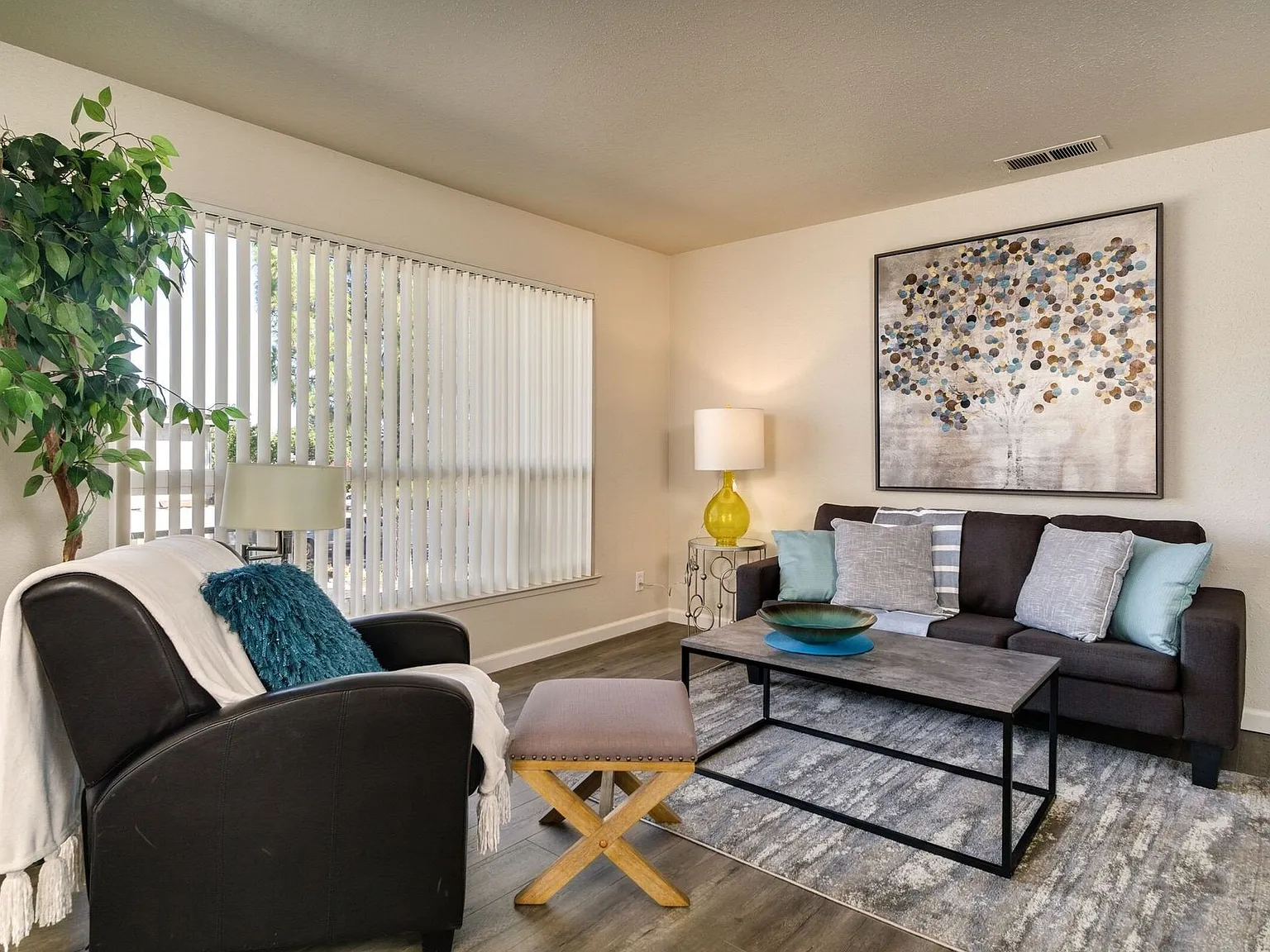 Chico Meadows Apartments — Photo 4