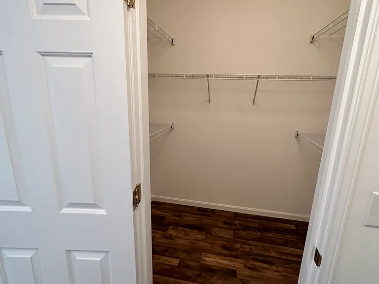 729 Celebration Ave — Photo 5