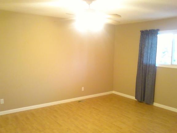 2nd image of 190 Kathy Ave