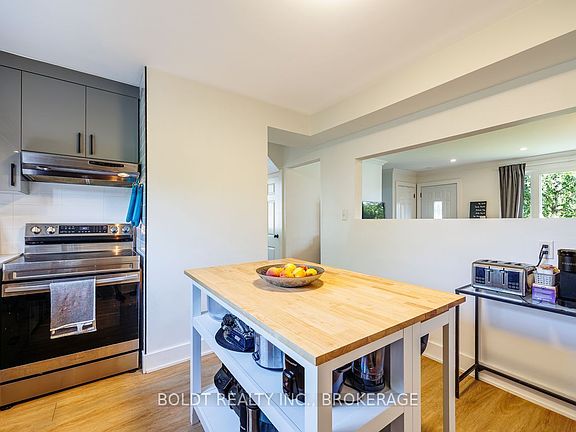 5th image of 47 Brackencrest Rd