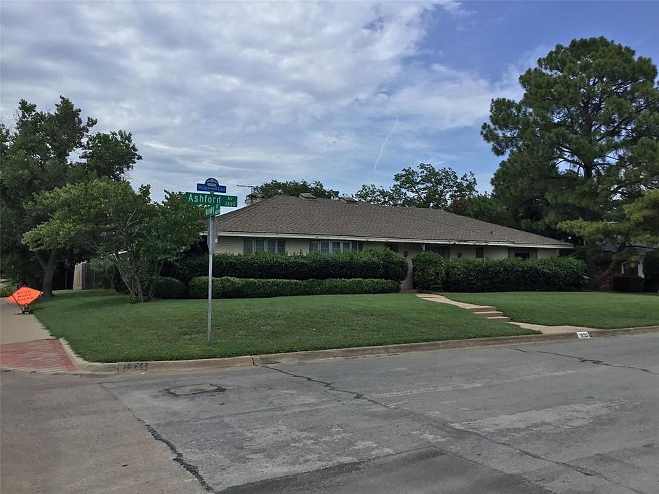 2nd image of 3832 Ashford Ave