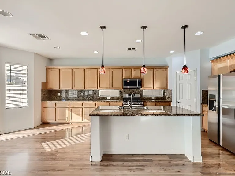 4117 Lower Saxon Ave — Photo 9
