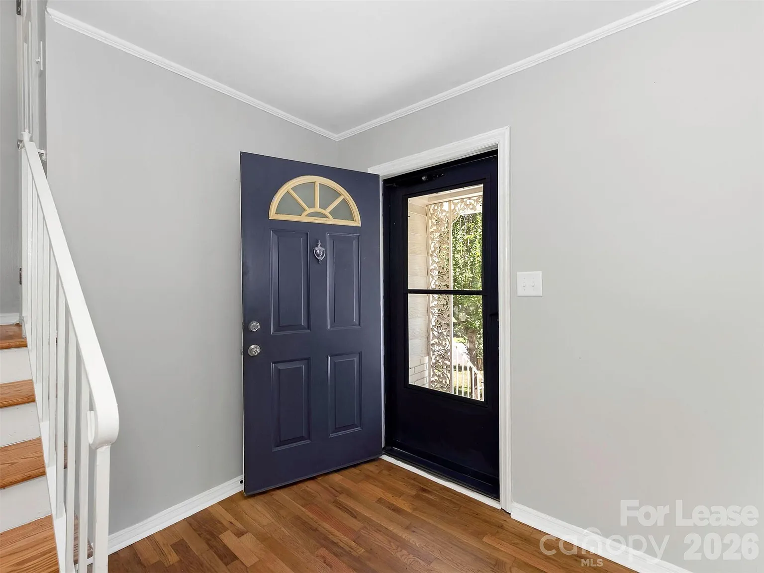 3 bed, 1548.0 bath, $2,500 — Photo 3