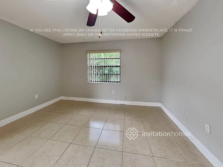 11295 SW 55th Pl — Photo 5