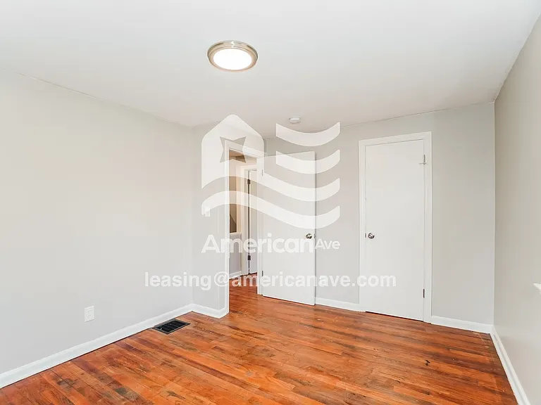 767230_012_wm_-_bedroom_13625694.jpg