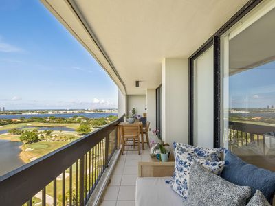 2000 Presidential Way #1702, West Palm Beach, FL, 33401