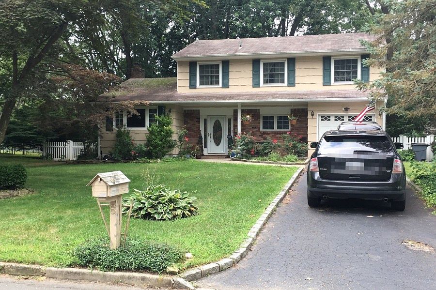 1st image of 6 Erita Ln