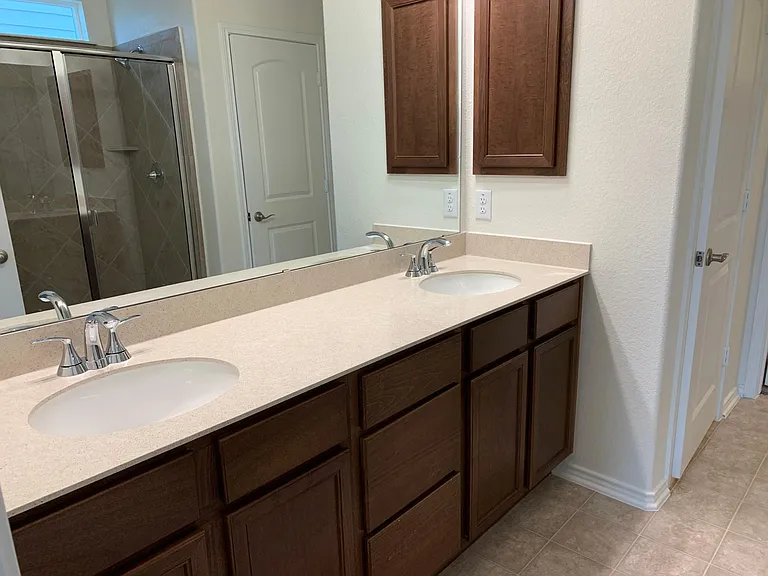 1216 Long Creek Ln — Photo 13