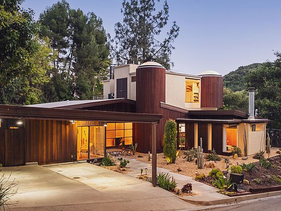 2nd image of 13044 Sky Valley Rd